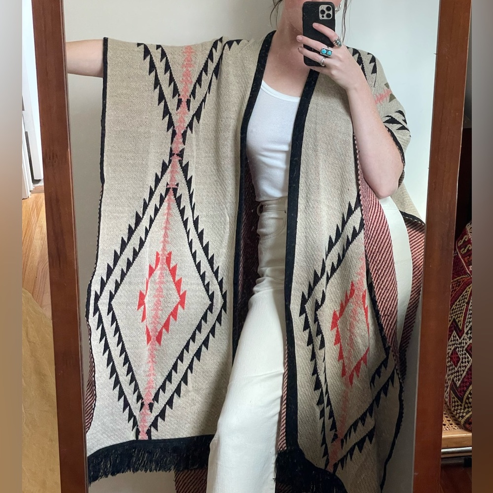 Southwestern style poncho • AKIRA